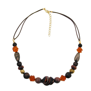 Braune und orangefarbene Perlenkette mit spiralförmiger Schraubenperle, 45 cm