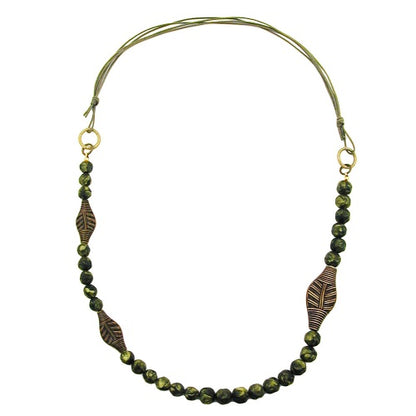 Kette 3x Blattperle oliv 10mm Perlen olivgrün gedrückt Kordel oliv 90cm