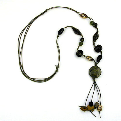 Kette 28mm Kunststoff Scheibe oliv seidig-glänzend Kordel oliv