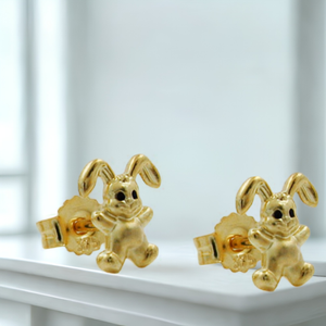 Ohrstecker Hase matt-glänzend 7x6mm – 9 Karat Gold 375