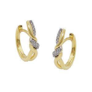 Scharniercreole überkreuzt Micro-Pavé Zirkonia 18x4mm 9 Karat Gelbgold