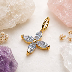 Anhänger kleine Blüte 7mm 4x Zirkonia 9Kt GOLD