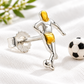 Nahaufnahme Ohrstecker Fußballspieler 925 Silber bicolor Detail